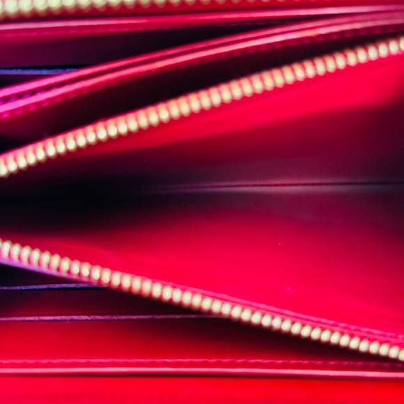 Louis Vuitton Cherry Red Vernis Zip Around Long Wallet - Picture 15 of 16